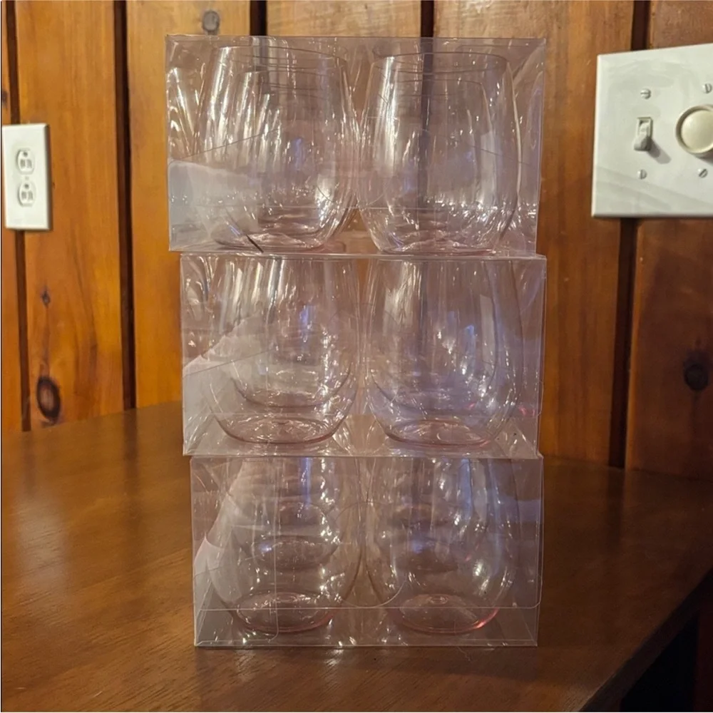 32 Pink Plastic Cups